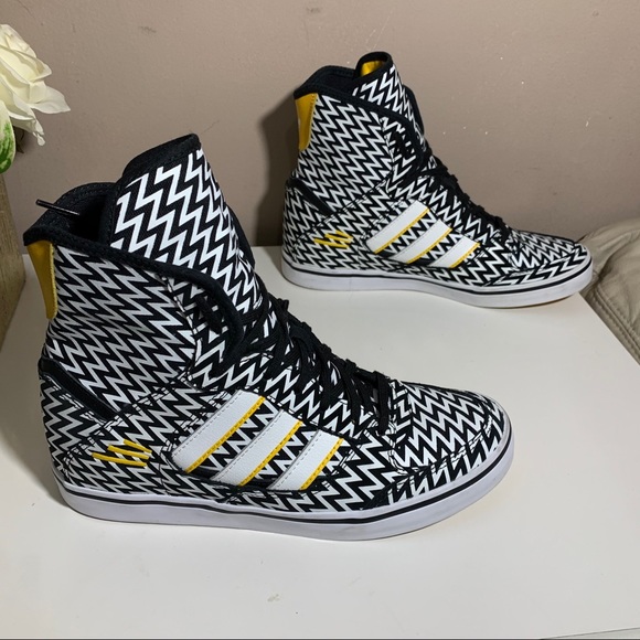 adidas Shoes - Adidas Hi Top Hidden Wedge Shoes Sneaker Zig Zag WOB